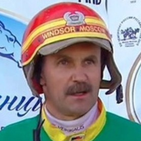 персонаж из мема с тактикой